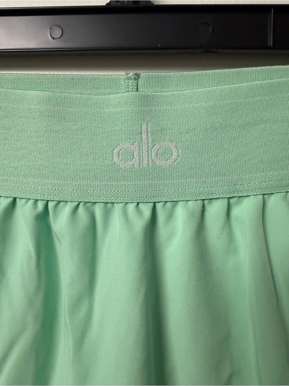 ALO Yoga Women’s ultra Mint Green Match Point Skirt Small